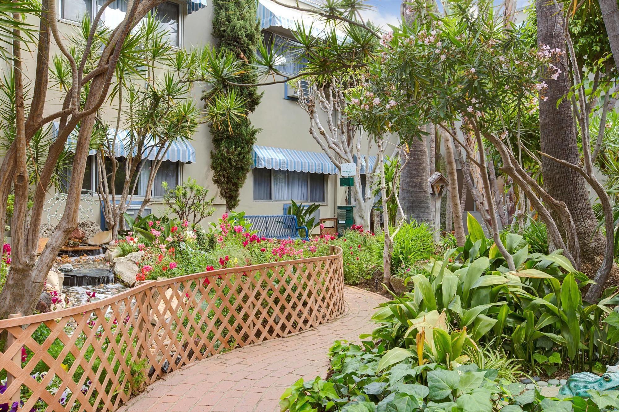 Travelodge Hotel At Lax Los Angeles Exteriör bild
