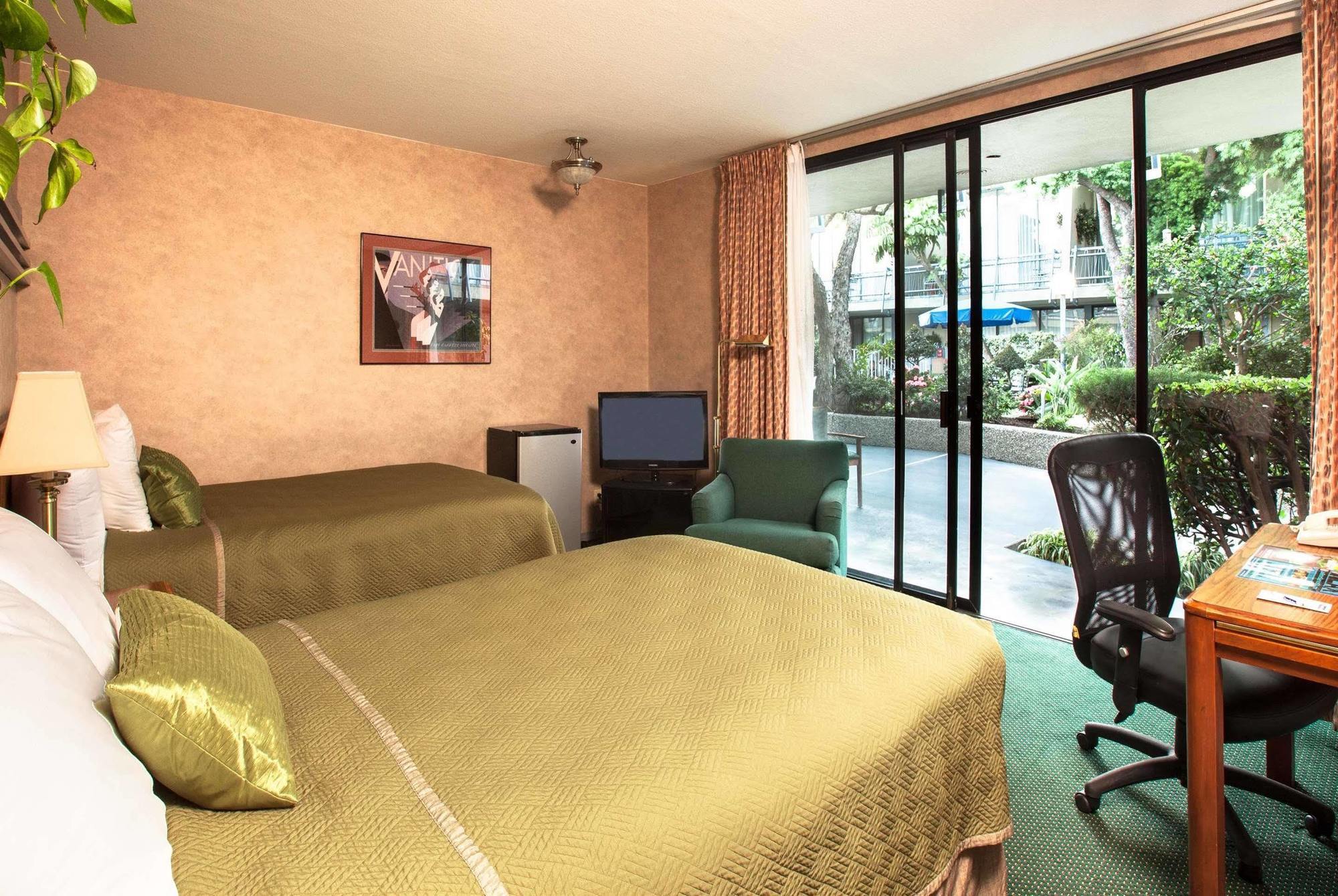 Travelodge Hotel At Lax Los Angeles Exteriör bild