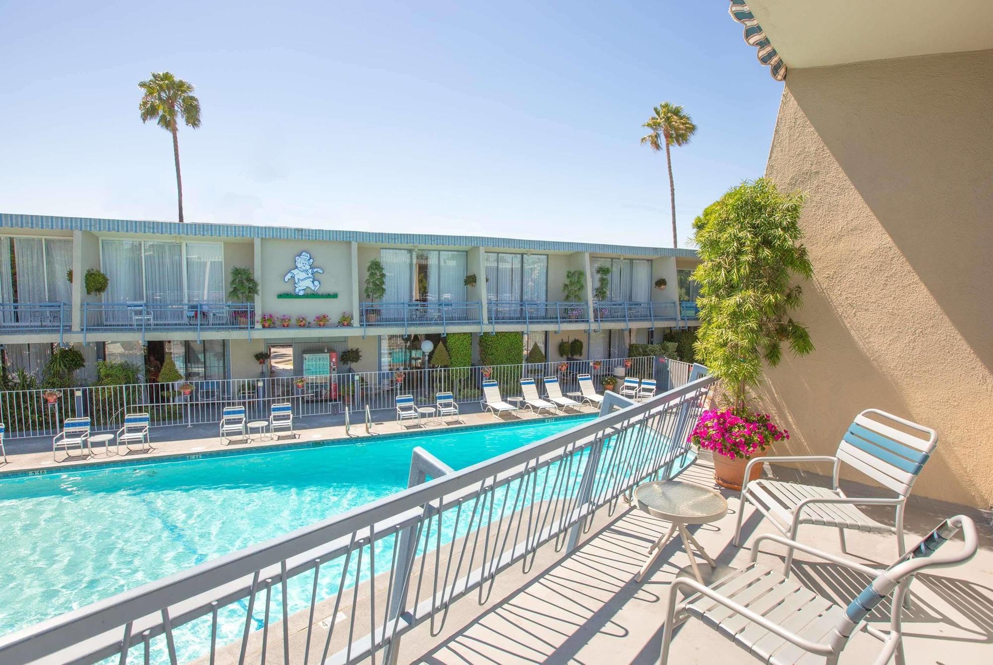 Travelodge Hotel At Lax Los Angeles Exteriör bild