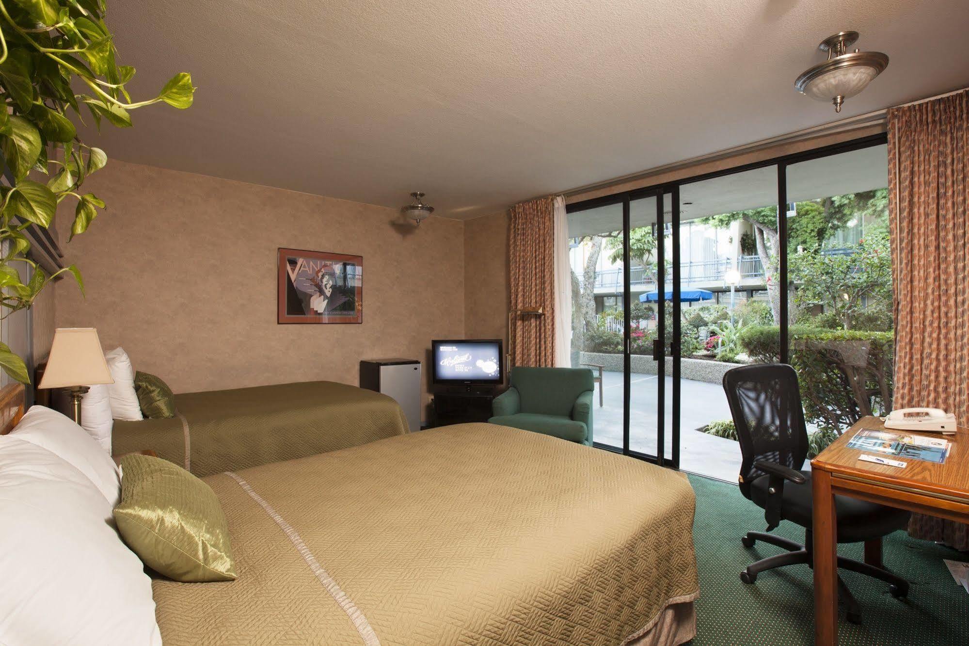 Travelodge Hotel At Lax Los Angeles Exteriör bild